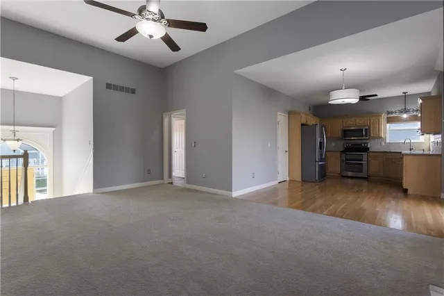 $360,000 | 414 Killarney Lane, Smithville, MO 64089