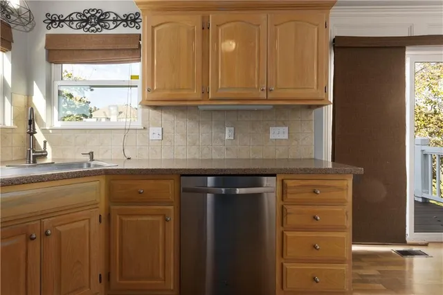 $360,000 | 414 Killarney Lane, Smithville, MO 64089