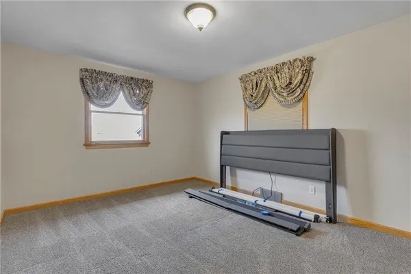 $329,500 | 325 Sunnyside Road, New Castle, PA 16102