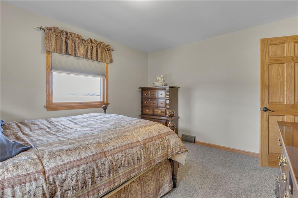 325 Sunnyside Road New Castle, PA 16102 - Photo 19 of 49