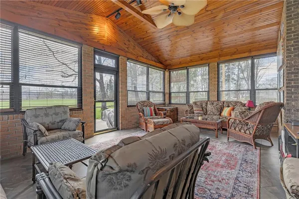 $329,500 | 325 Sunnyside Road, New Castle, PA 16102