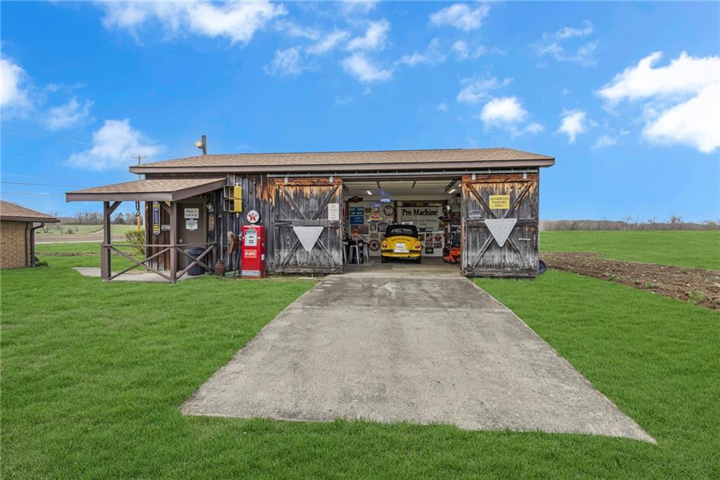 325 Sunnyside Road New Castle, PA 16102 - Photo 43 of 49