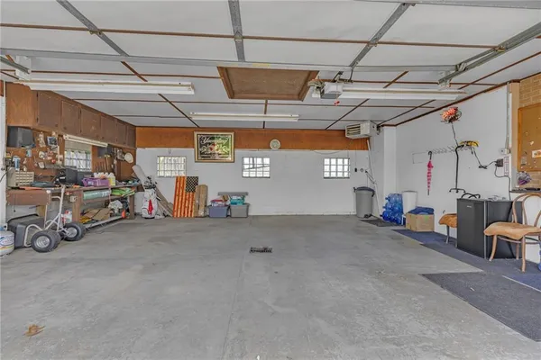 $329,500 | 325 Sunnyside Road, New Castle, PA 16102