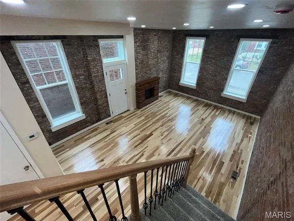 $298,888 | 3706 Iowa Avenue, St. Louis, MO 63118