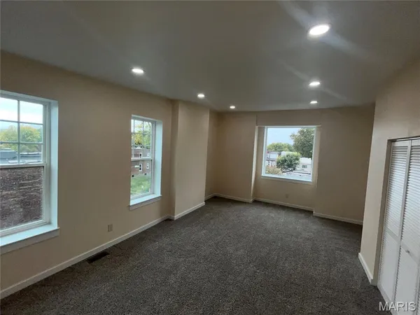 $298,888 | 3706 Iowa Avenue, St. Louis, MO 63118