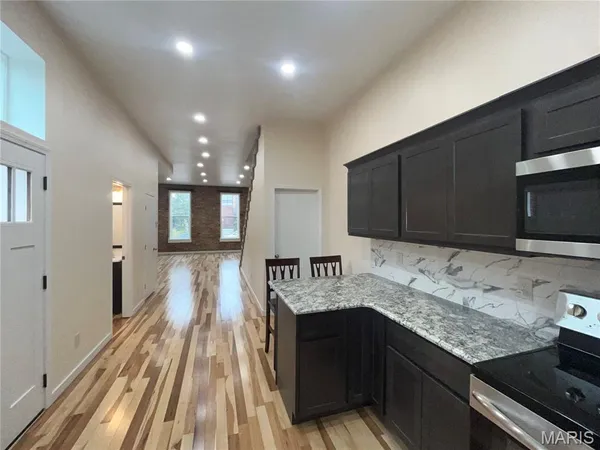 $298,888 | 3706 Iowa Avenue, St. Louis, MO 63118