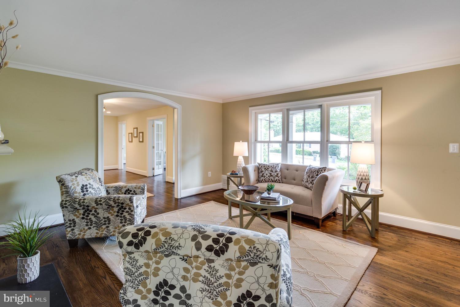 1700 Crescent Lane McLean, VA 22201 - Photo 4 of 30 a living room with furniture and wooden floor