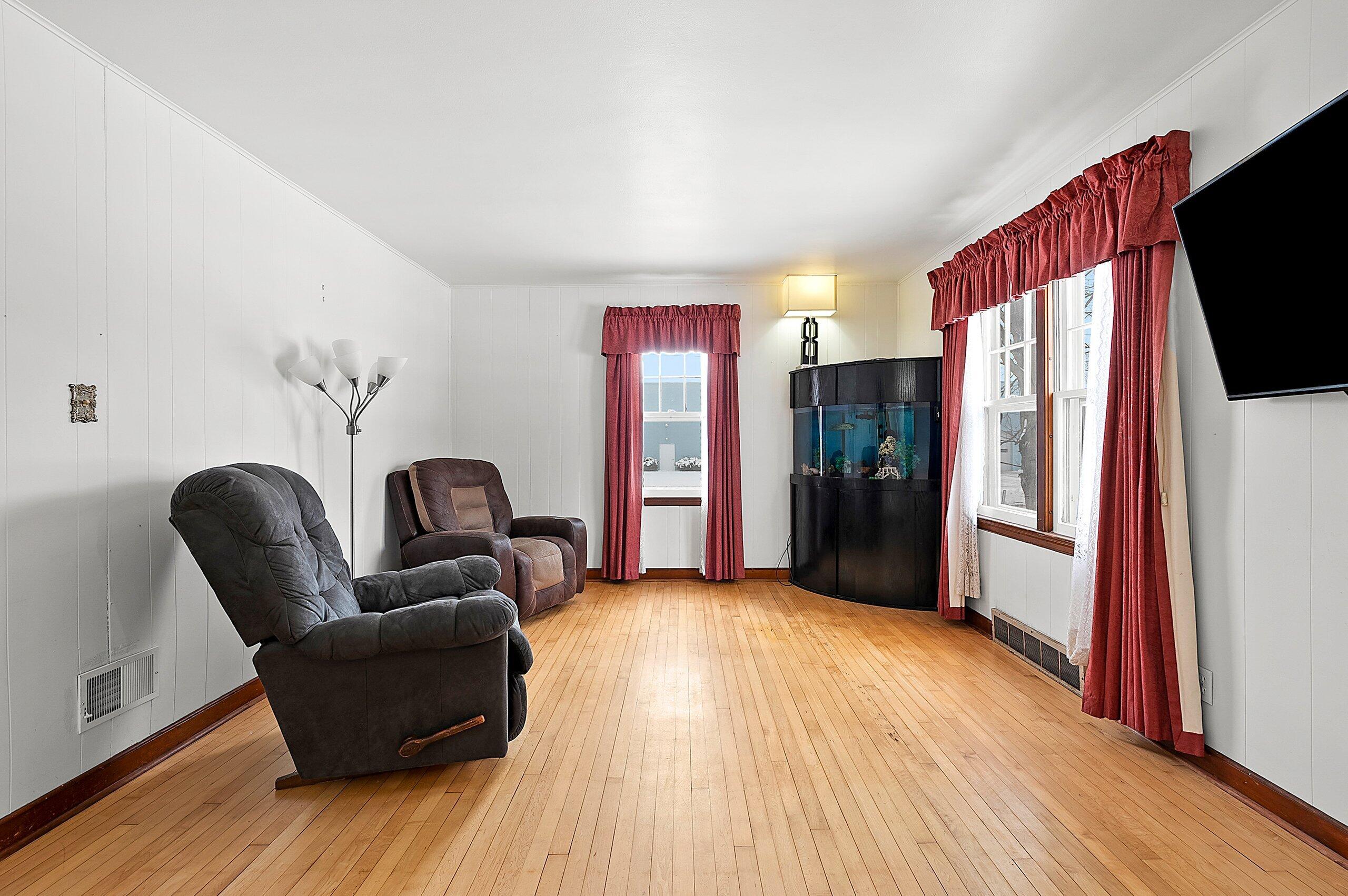 4757 Vista Road Manitowoc, WI 54220 - Photo 9 of 39 DSC01388.JPG-SMALL