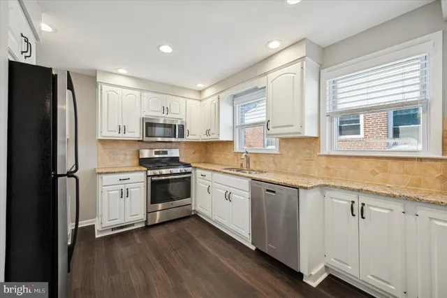 $3,700 | 421 Lawrence Road, Havertown, PA 19083