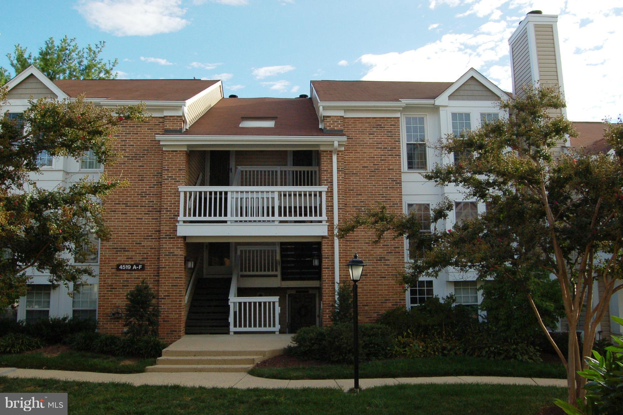 4519 28th Road South, Unit D Arlington, VA 22206 - Photo 1 of 27 Exterior (Front)