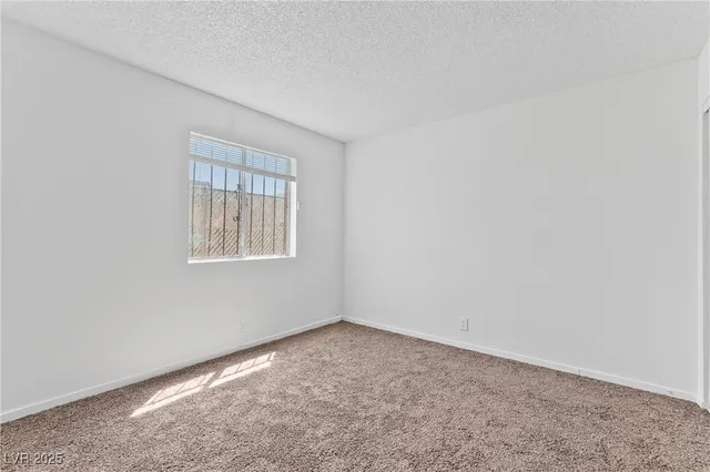 $890 | 24 Rose Circle, Unit B, North Las Vegas, NV 89030