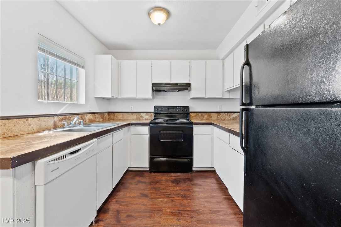24 Rose Circle, Unit B North Las Vegas, NV 89030 - Photo 7 of 14