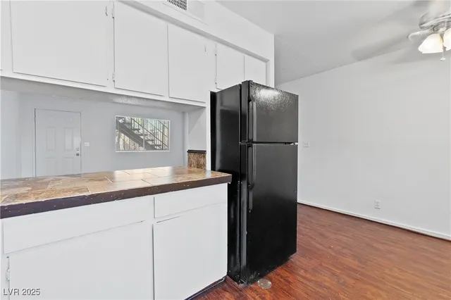 $890 | 24 Rose Circle, Unit B, North Las Vegas, NV 89030