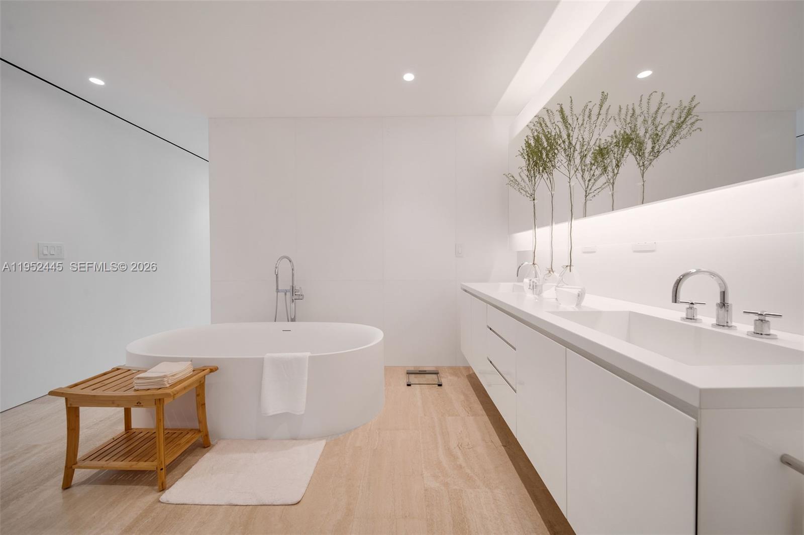 9001 Collins Avenue, Unit S605 Surfside, FL 33154 - Photo 29 of 58