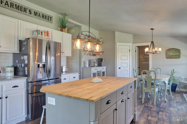 $700,000 | 29492 Farmway Road, Caldwell, ID 83607