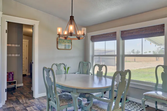 $700,000 | 29492 Farmway Road, Caldwell, ID 83607