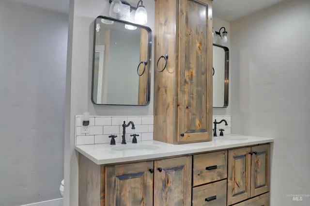 $700,000 | 29492 Farmway Road, Caldwell, ID 83607