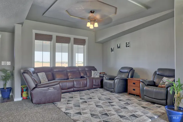 $700,000 | 29492 Farmway Road, Caldwell, ID 83607