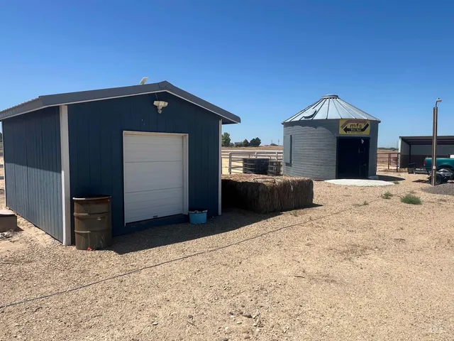 $700,000 | 29492 Farmway Road, Caldwell, ID 83607