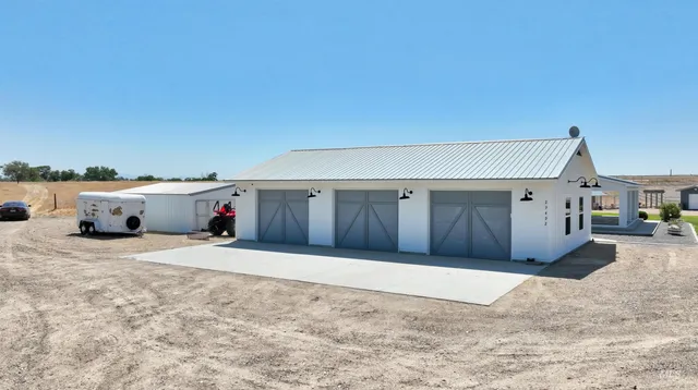 $700,000 | 29492 Farmway Road, Caldwell, ID 83607