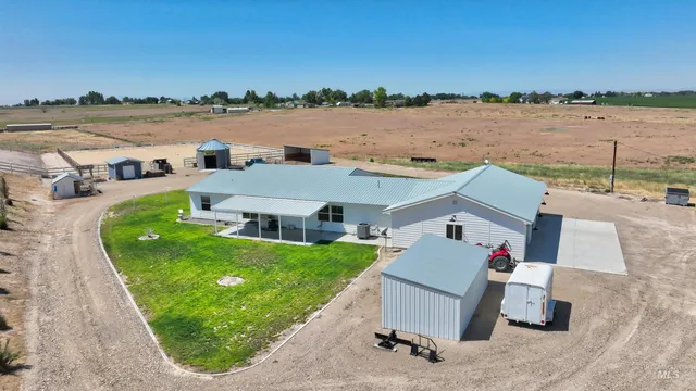 $700,000 | 29492 Farmway Road, Caldwell, ID 83607