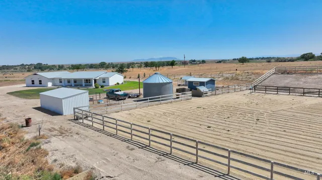 $700,000 | 29492 Farmway Road, Caldwell, ID 83607