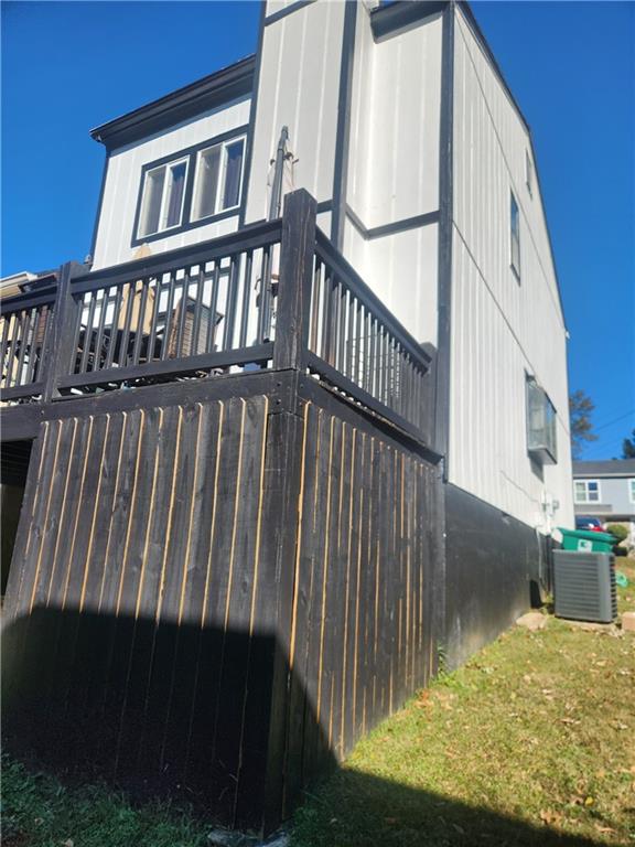 1279 Ridgecrest Lane Southeast Smyrna, GA 30080 - Photo 3 of 15 a view of outdoor space yard and deck