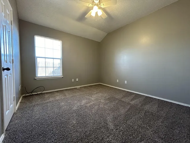 $1,000 | 5812 6th Street, Unit C, Lubbock, TX 79416