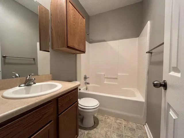 $1,000 | 5812 6th Street, Unit C, Lubbock, TX 79416