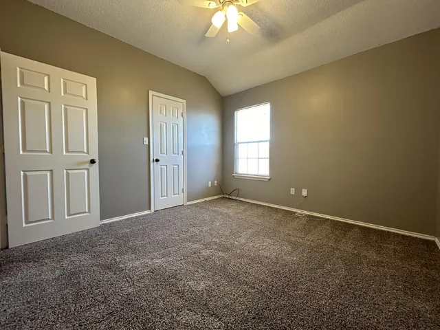 $1,000 | 5812 6th Street, Unit C, Lubbock, TX 79416