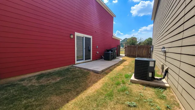 $1,650 | 404 Ferrule Drive, Kyle, TX 78640