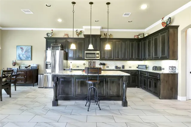 $510,000 | 2006 Bent Creek Way, Mansfield, TX 76063