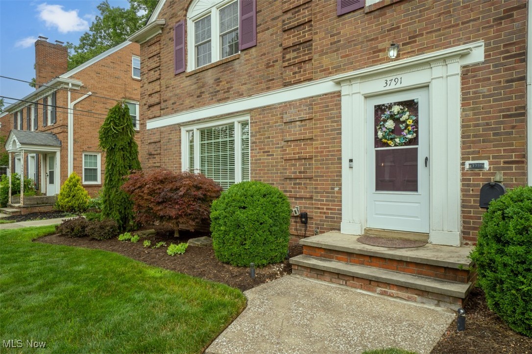3791 Hillbrook Road Cleveland, OH 44118 - Photo 2 of 29 Gallery Image 2