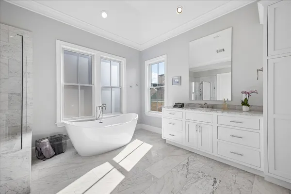 $1,649,000 | 3020 Lake Street, Houston, TX 77098