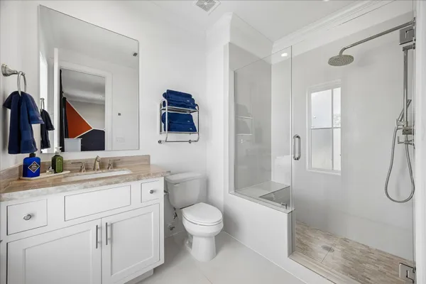 $1,649,000 | 3020 Lake Street, Houston, TX 77098