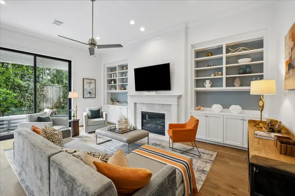 $1,649,000 | 3020 Lake Street, Houston, TX 77098