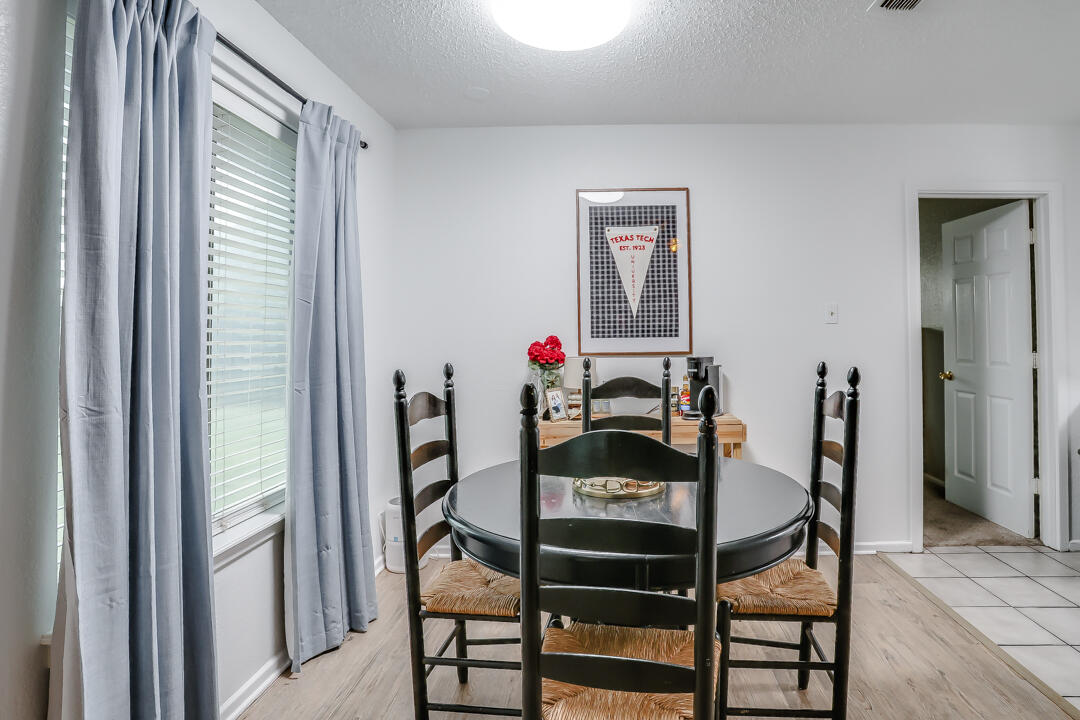 2307 80th Street Lubbock, TX 79423 - Photo 6 of 17 2307-105