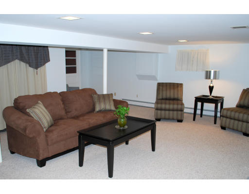 62 Ruthellen Road Holliston, MA 01746 - Photo 7 of 8 Gallery Image 7