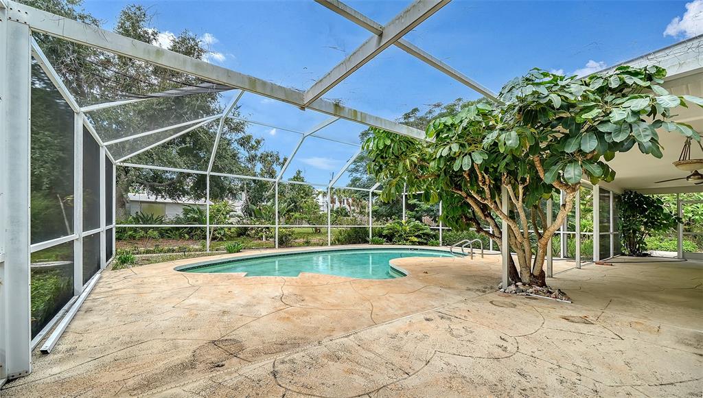 621 Alhambra Road Venice, FL 34285 - Photo 32 of 53