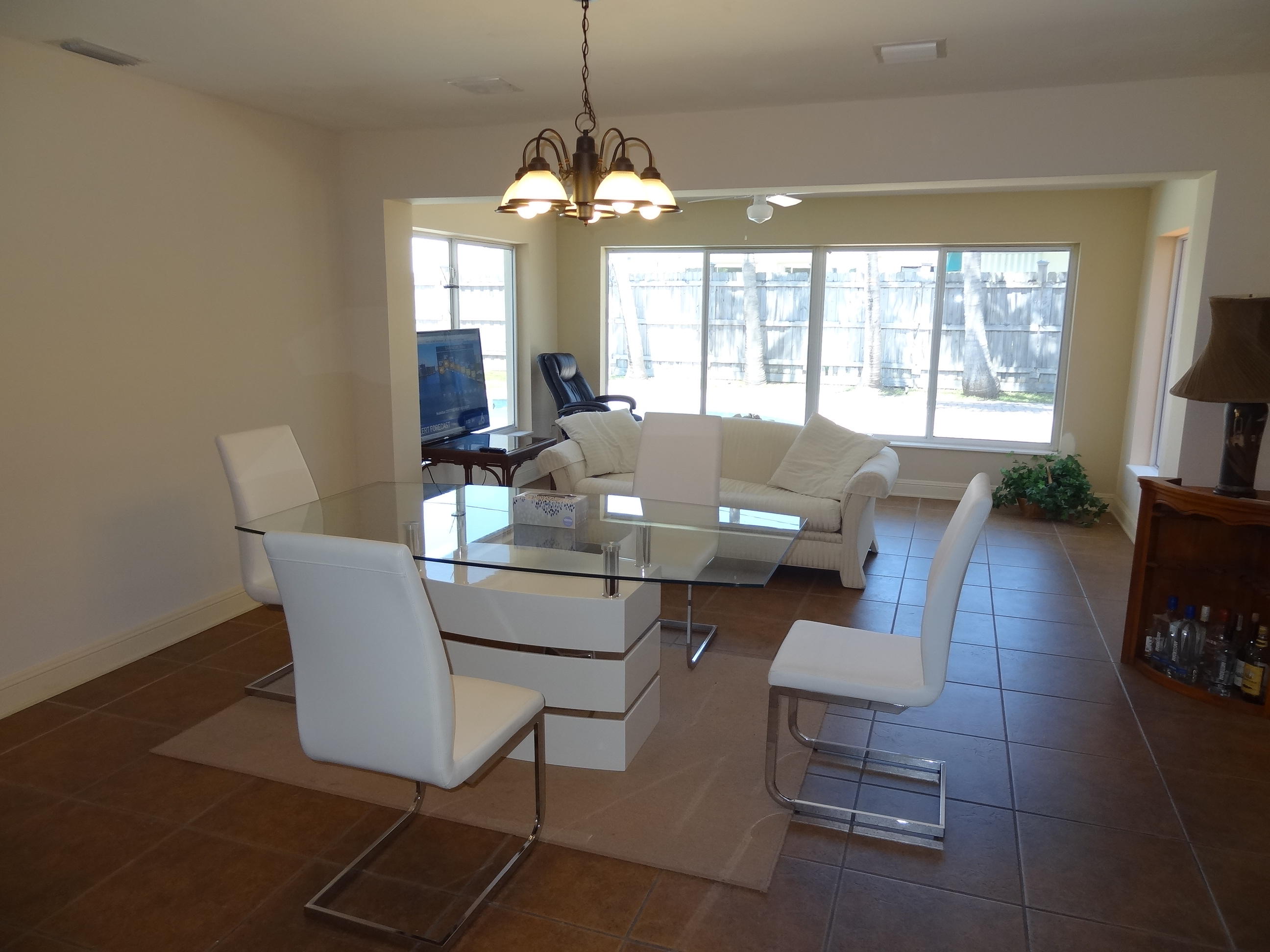 2765 Northeast 4th Drive Boca Raton, FL 33431 - Photo 4 of 19 DSC06322