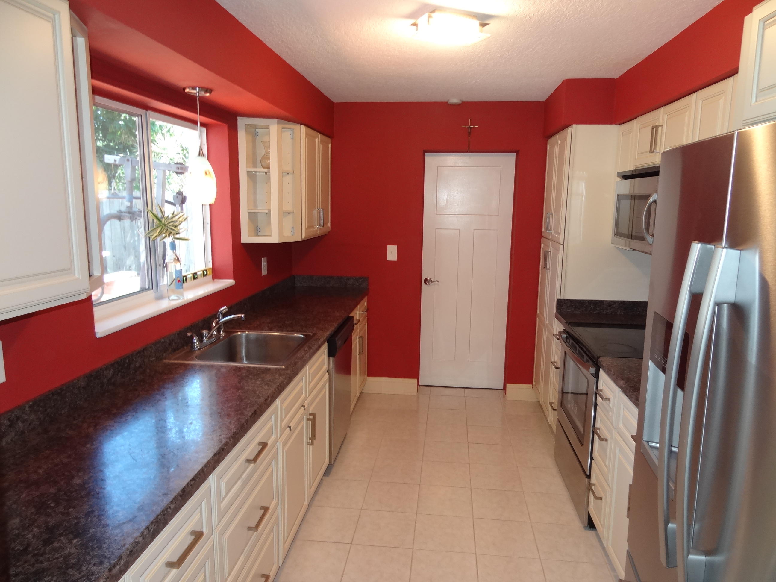 2765 Northeast 4th Drive Boca Raton, FL 33431 - Photo 5 of 19 DSC06323