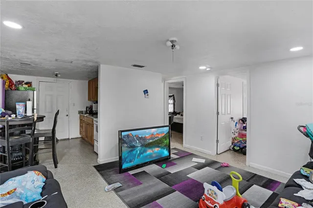 $99,500 | 2105 Southeast 45th Terrace, Gainesville, FL 32641