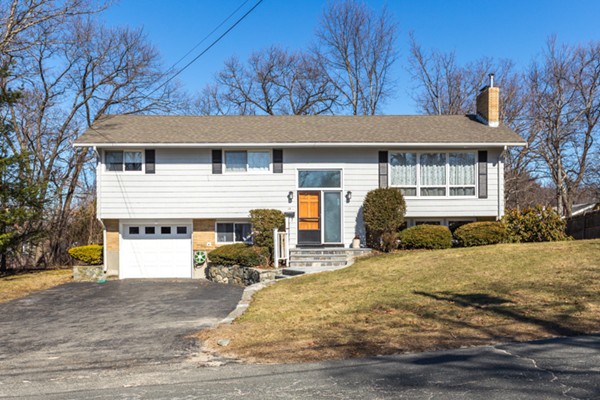 15 Graystone Road Stoneham, MA 02180 - Photo 1 of 30 Gallery Image 1