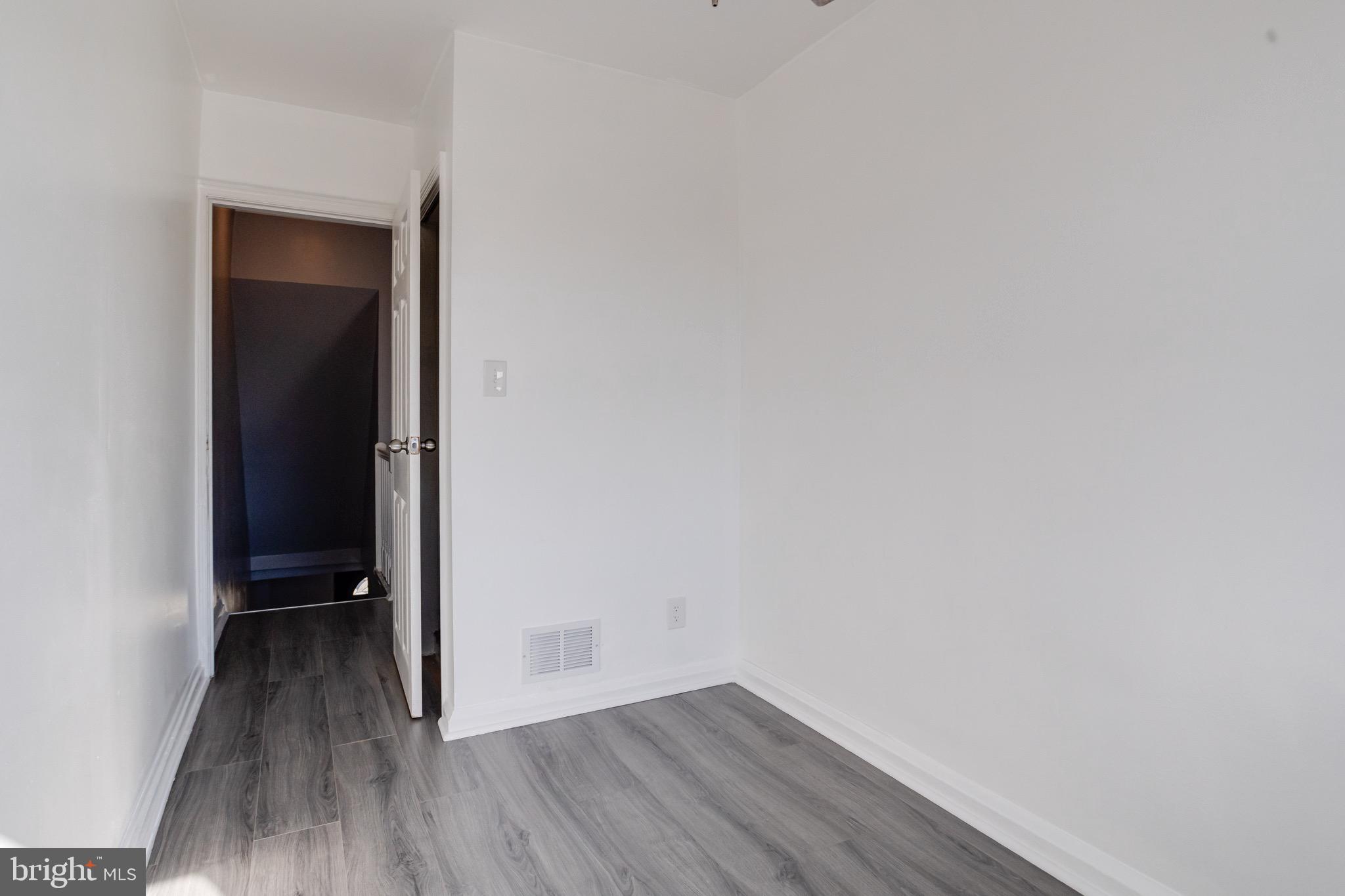 6919 Belclare Road Dundalk, MD 21222 - Photo 35 of 65