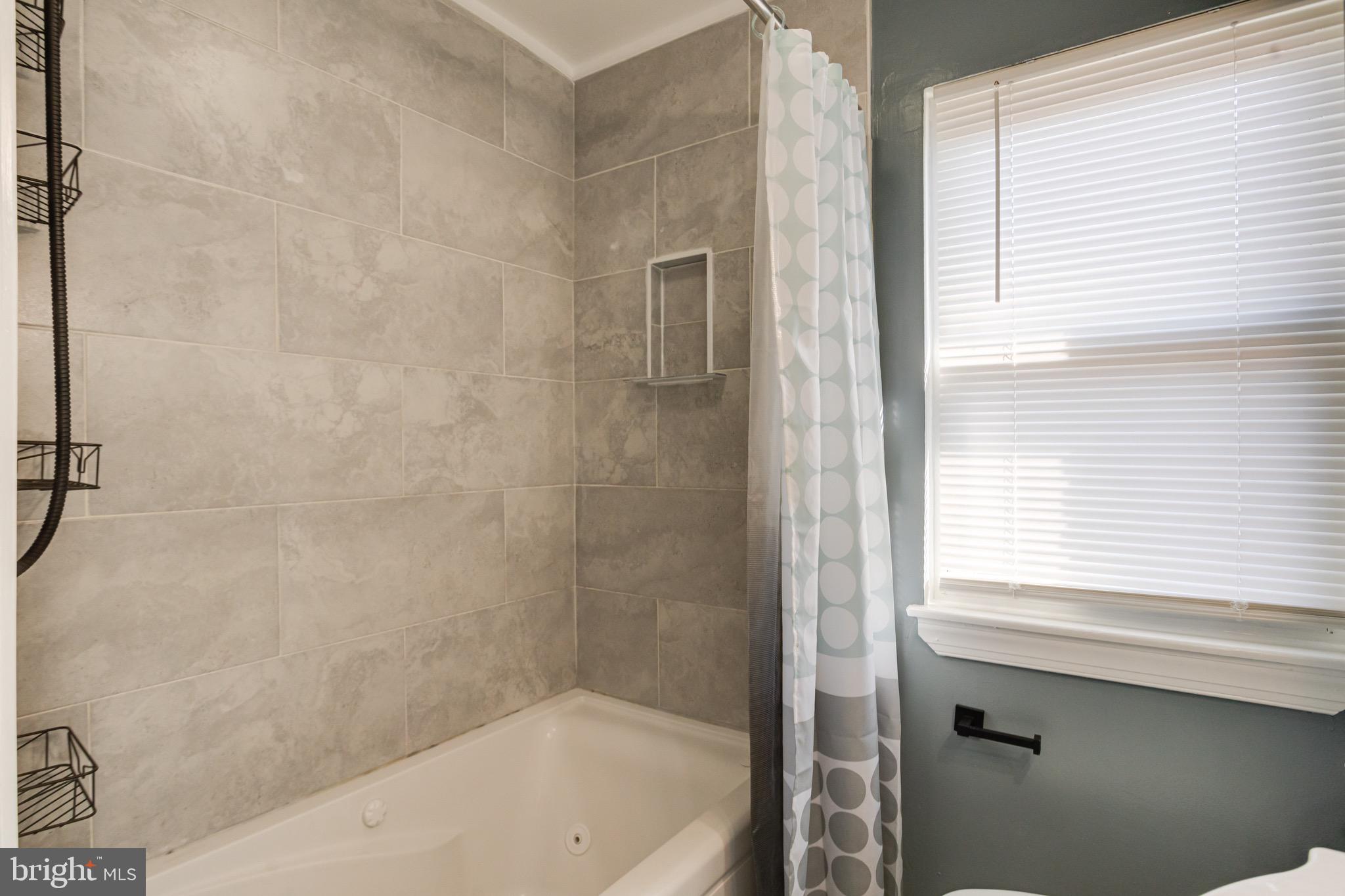 6919 Belclare Road Dundalk, MD 21222 - Photo 38 of 65