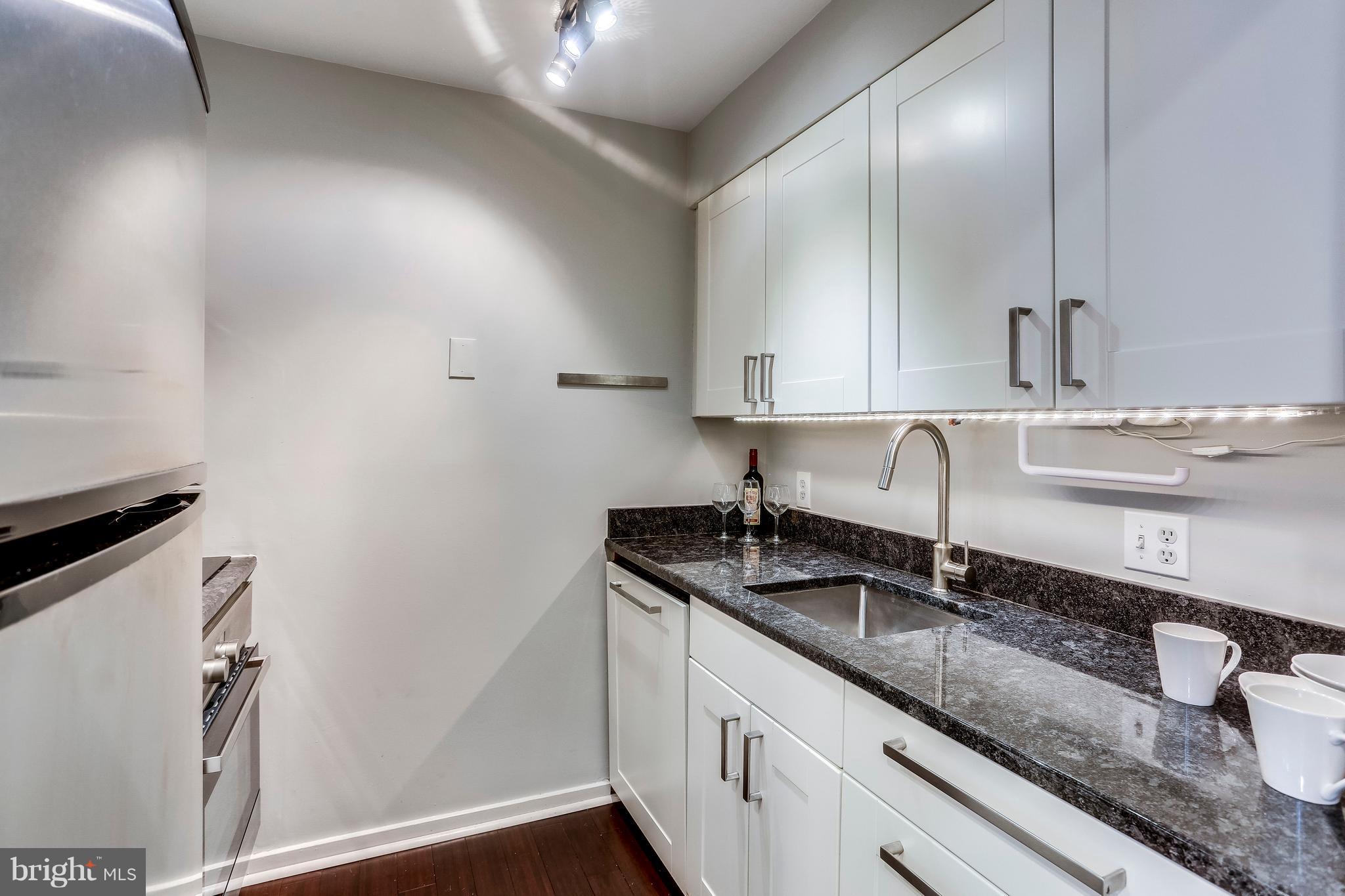 8207 Grubb Road, Unit G203 Silver Spring, MD 20910 - Photo 23 of 28 Kitchen