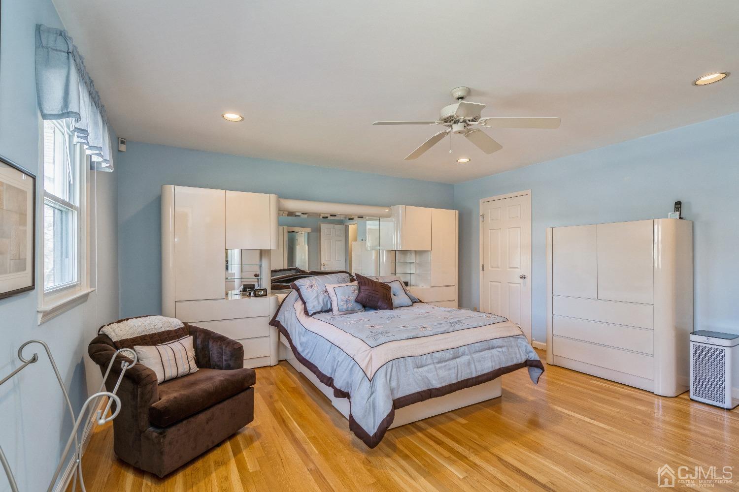 24 Myrtle Road East Brunswick, NJ 08816 - Photo 20 of 35 Gallery Image 20