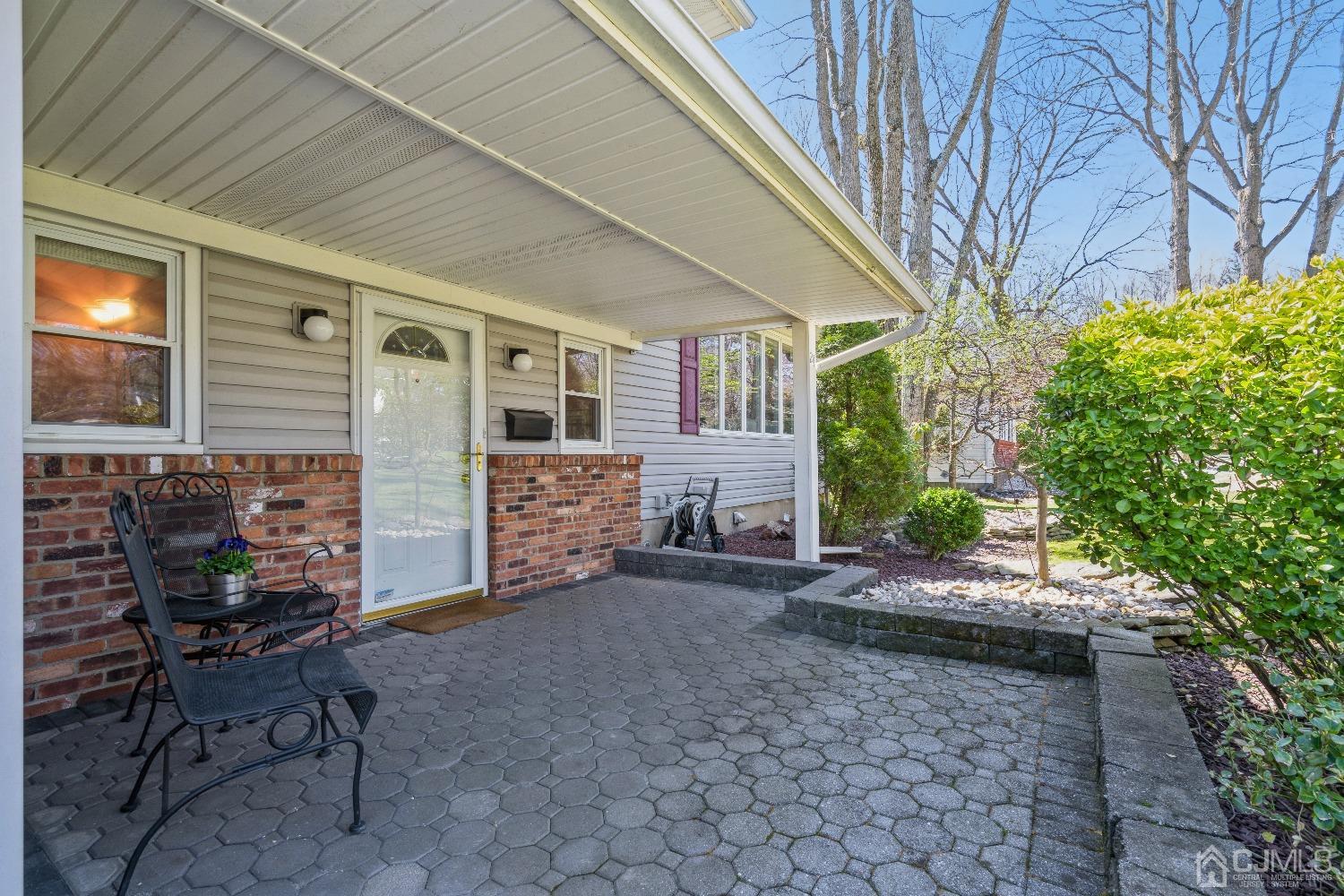 24 Myrtle Road East Brunswick, NJ 08816 - Photo 3 of 35 Gallery Image 3