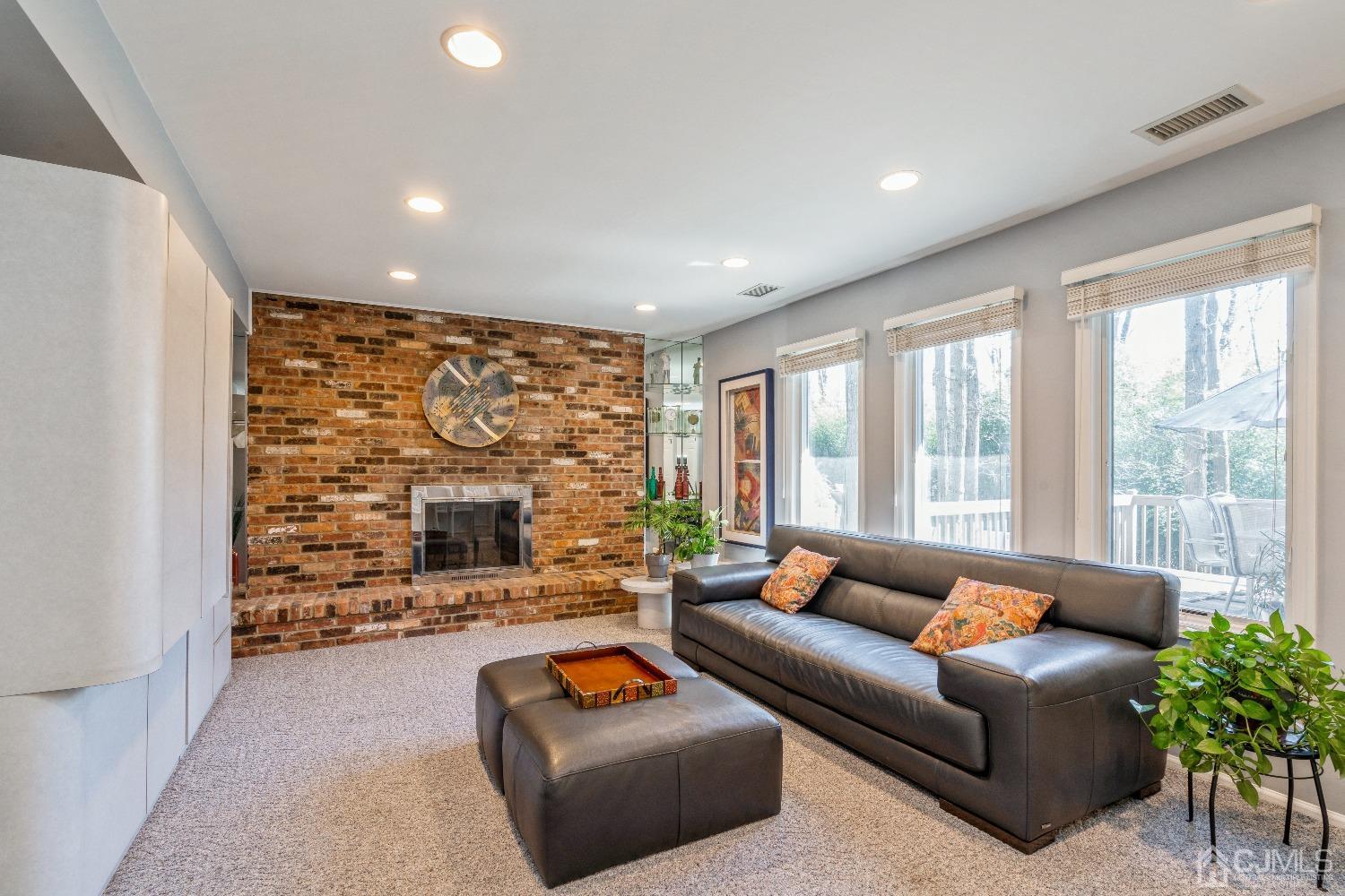24 Myrtle Road East Brunswick, NJ 08816 - Photo 10 of 35 Gallery Image 10