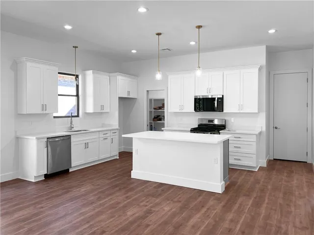 $3,200 | 285 Lourdes Lane, Covington, LA 70435